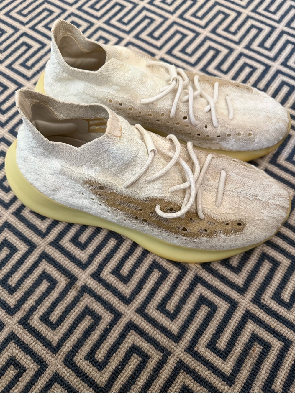Yeezy Boost 350 V2 GID “